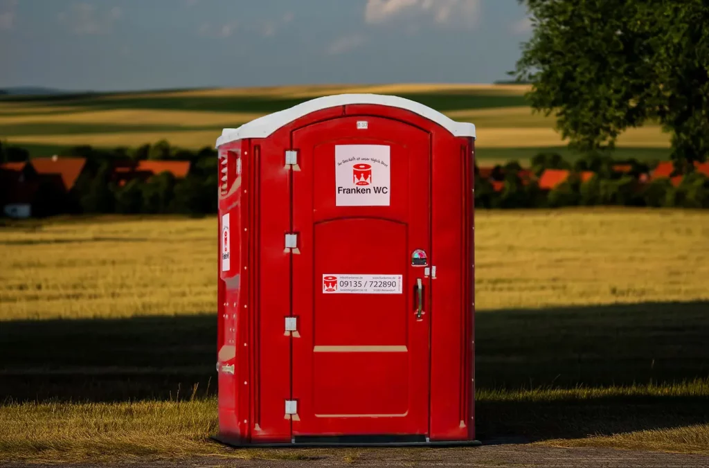 frankenwc-spezial-toilette-barrierefreie-toiletten-mieten-rot-franken-wc-mobile-toilette-mieten-dixie-klo-dixi-klo-alternative-würzburg-behindertengerechte-toilette-mieten-bayreuth
